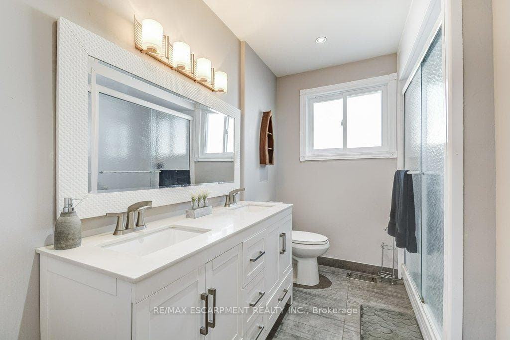483 Greenhill Avenue photo 22