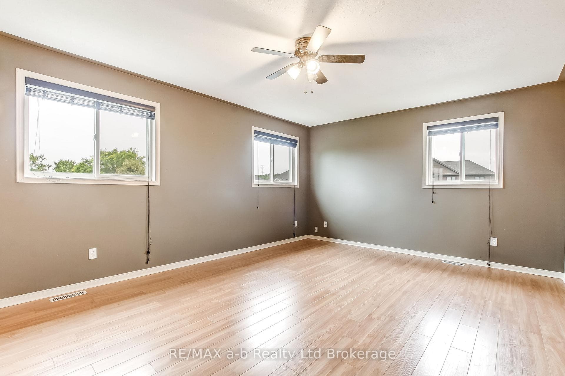 39 Primrose Drive photo 16