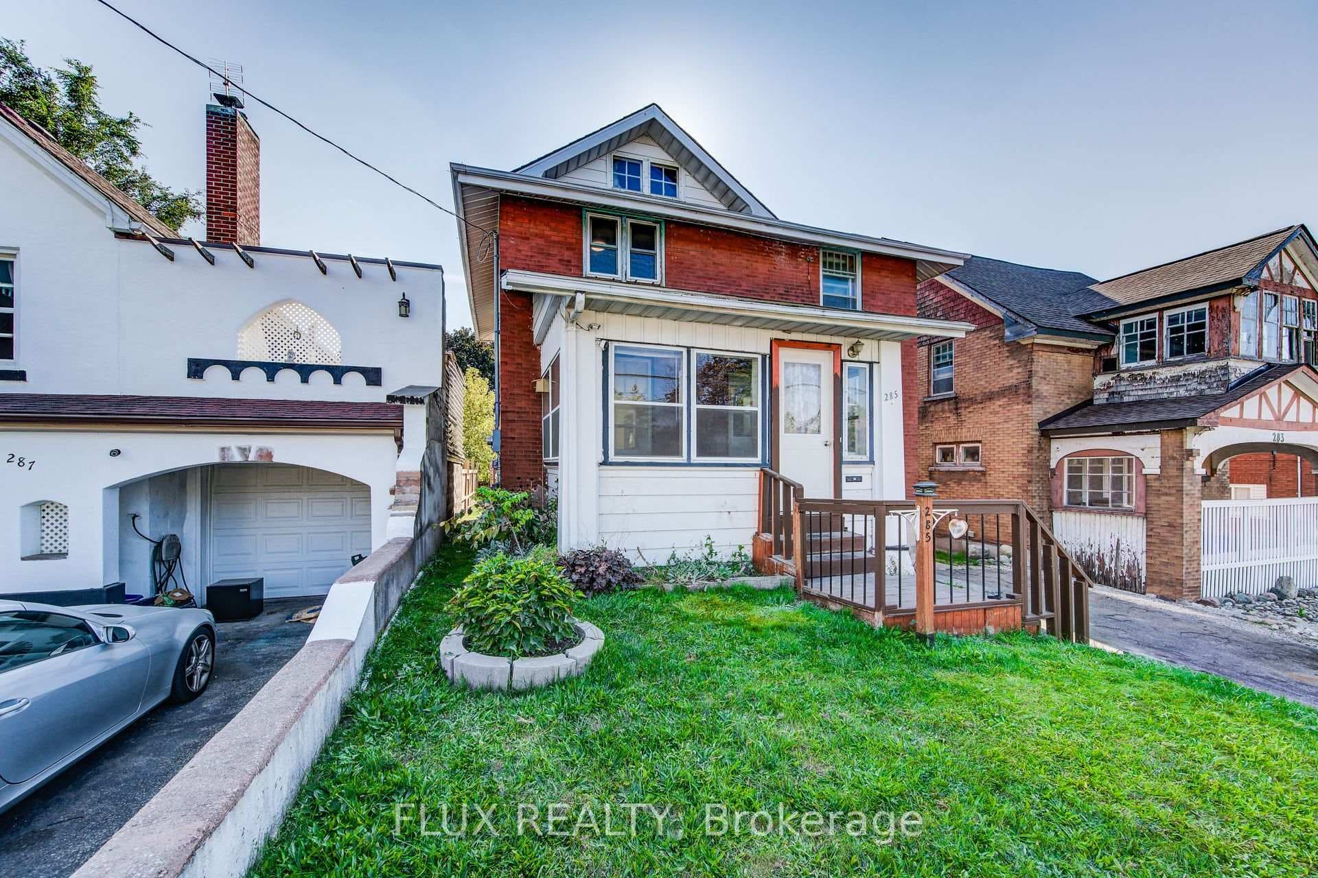 285 Courtland Avenue photo 3