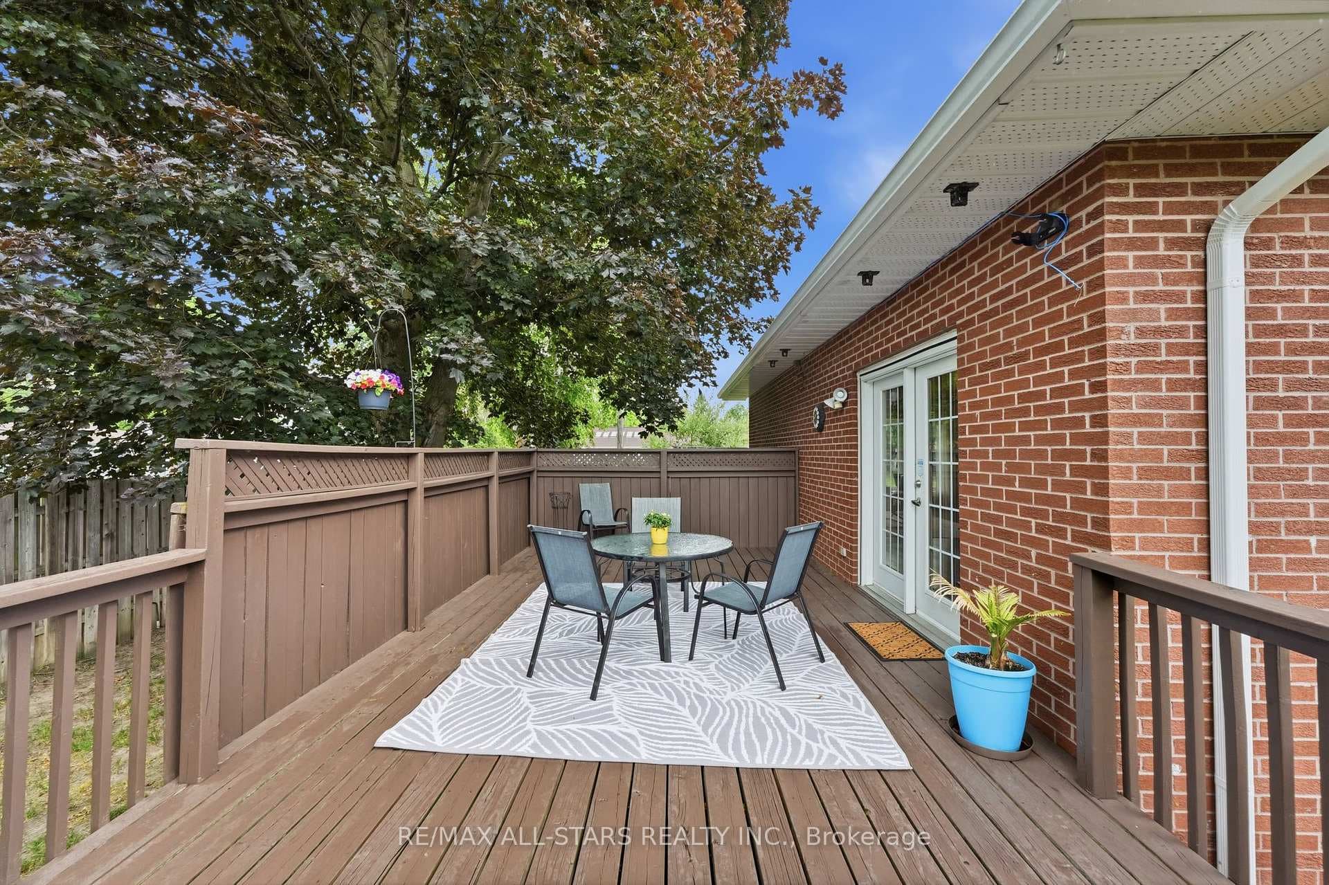 Private deck off the dining room