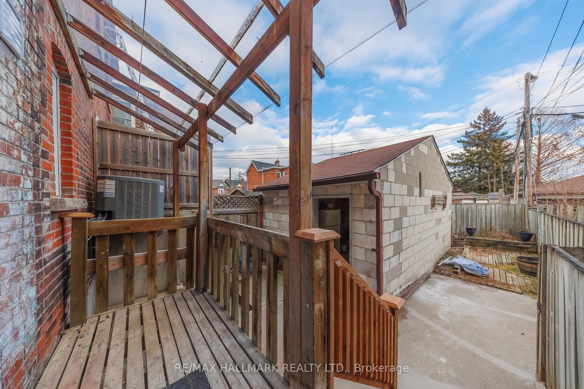 185 Laughton Avenue photo 39