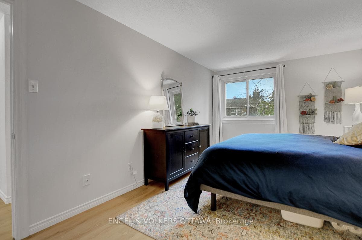 206 Sherway Drive photo 25