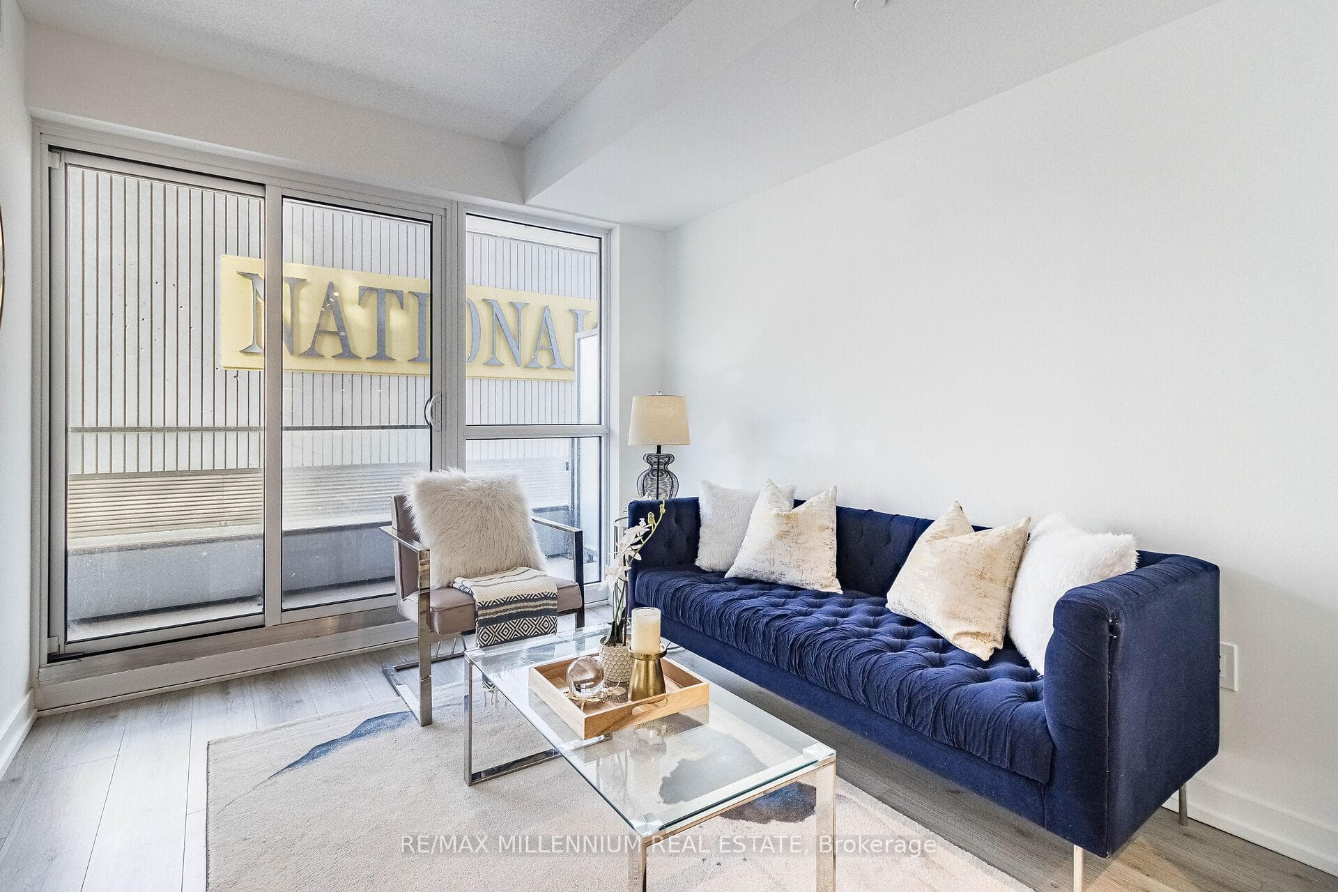 395 Bloor Street Unit 2303 photo 20