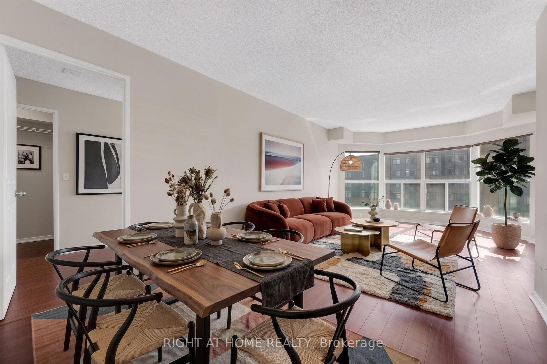 325 Webb Drive Unit 1811 photo 9