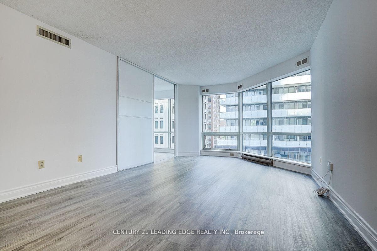 1001 Bay Street Unit 514 photo 11