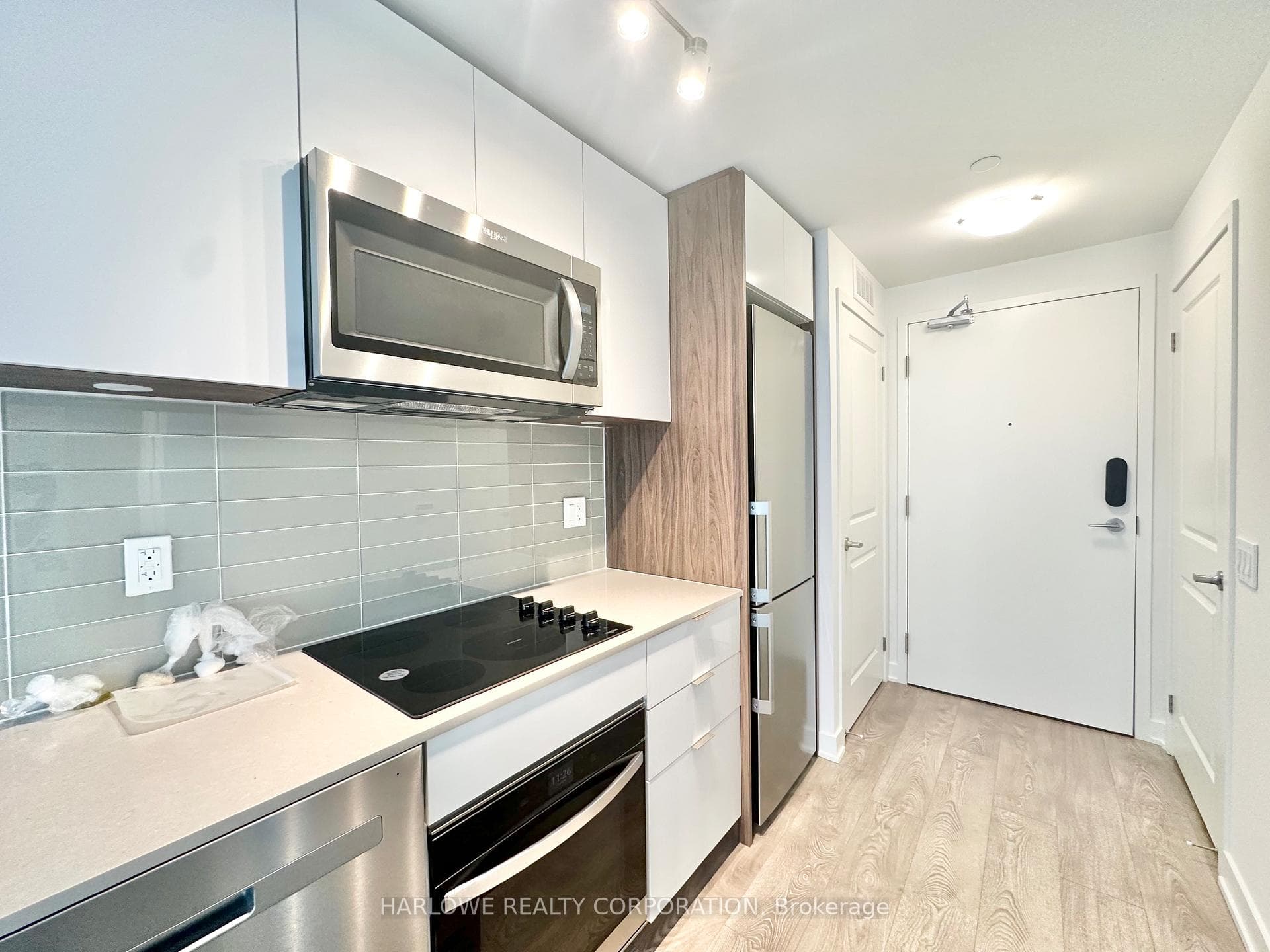 543 Richmond Street Unit 1014 photo 3