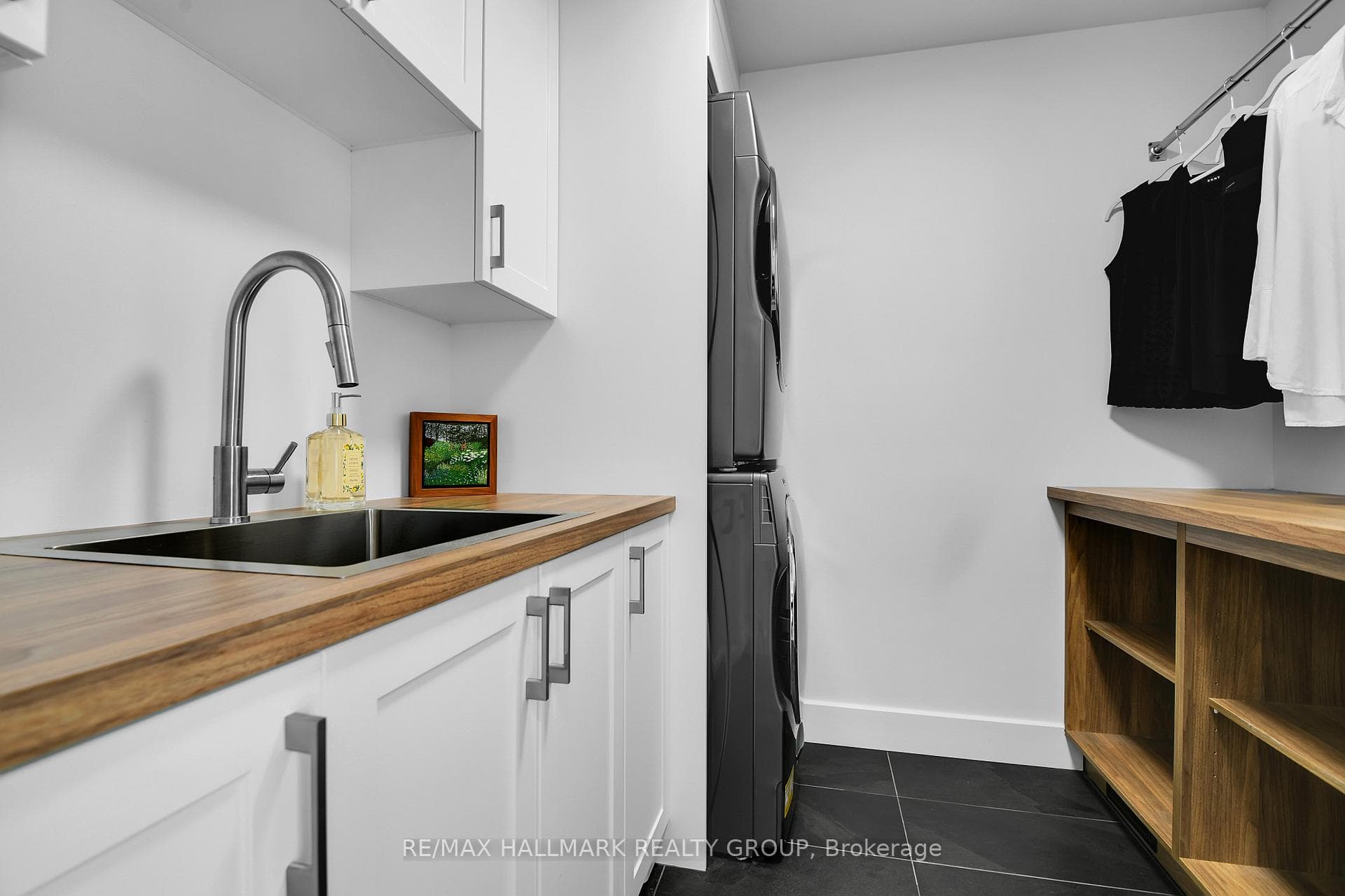 2nd floor - Laundry room