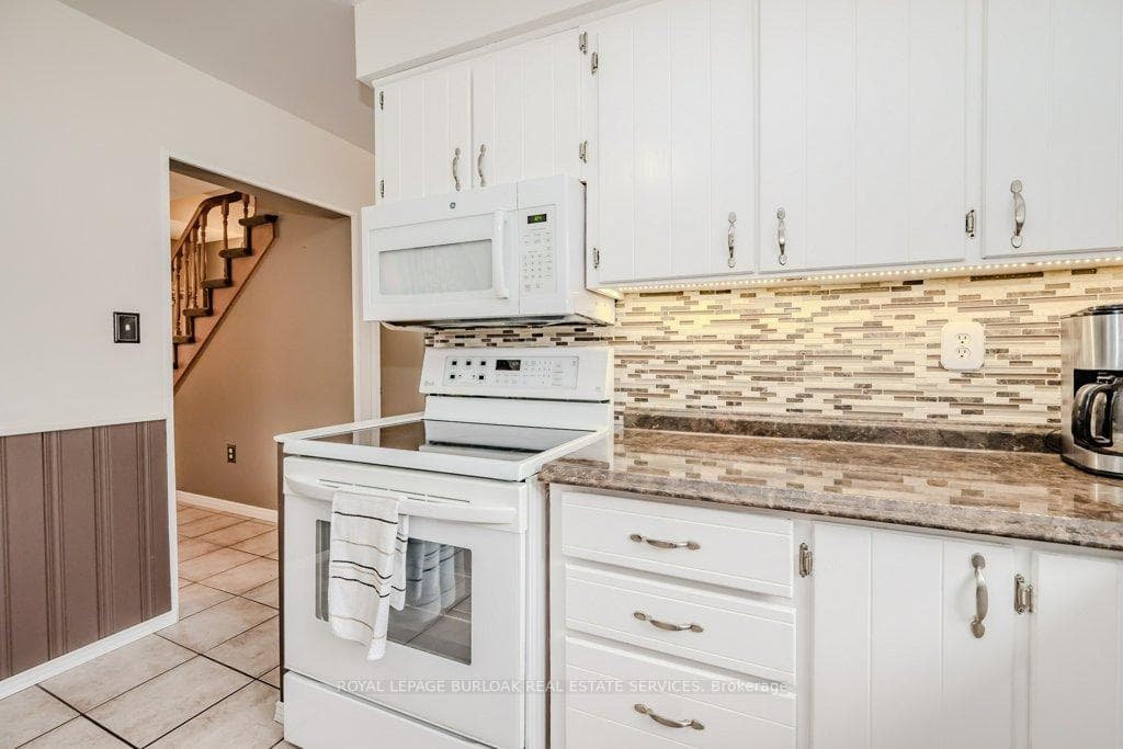 39 Cardinal Drive photo 14