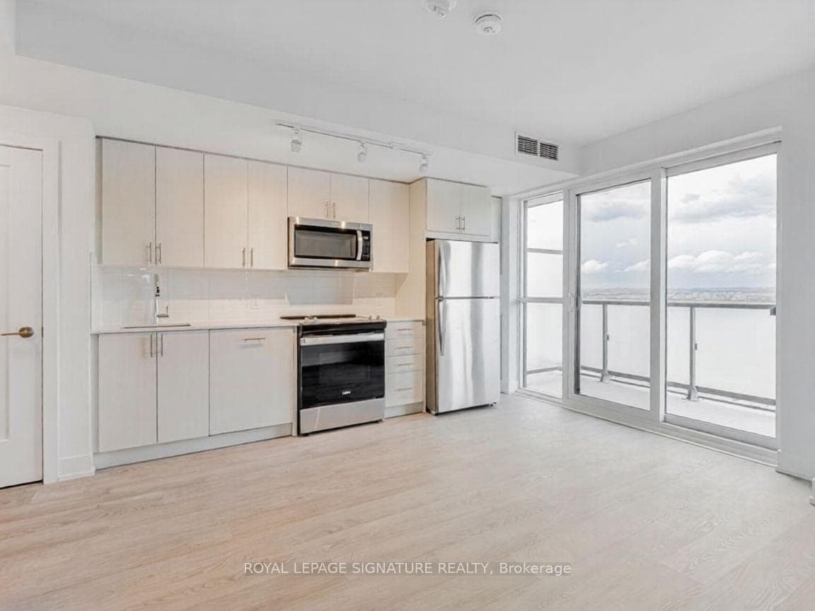 2550 Simcoe Street Unit 2007 photo 4