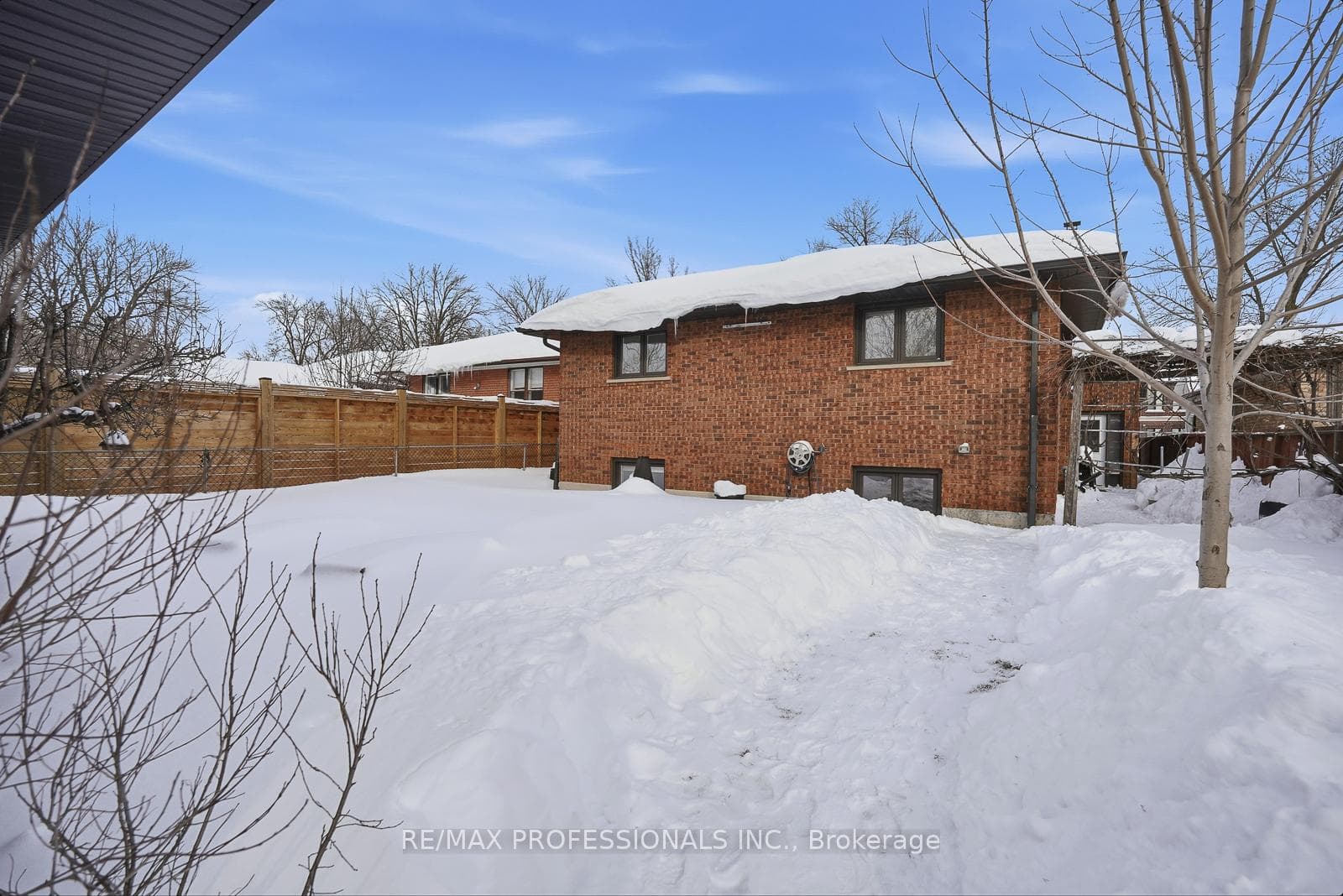 18 Treeview Drive photo 45