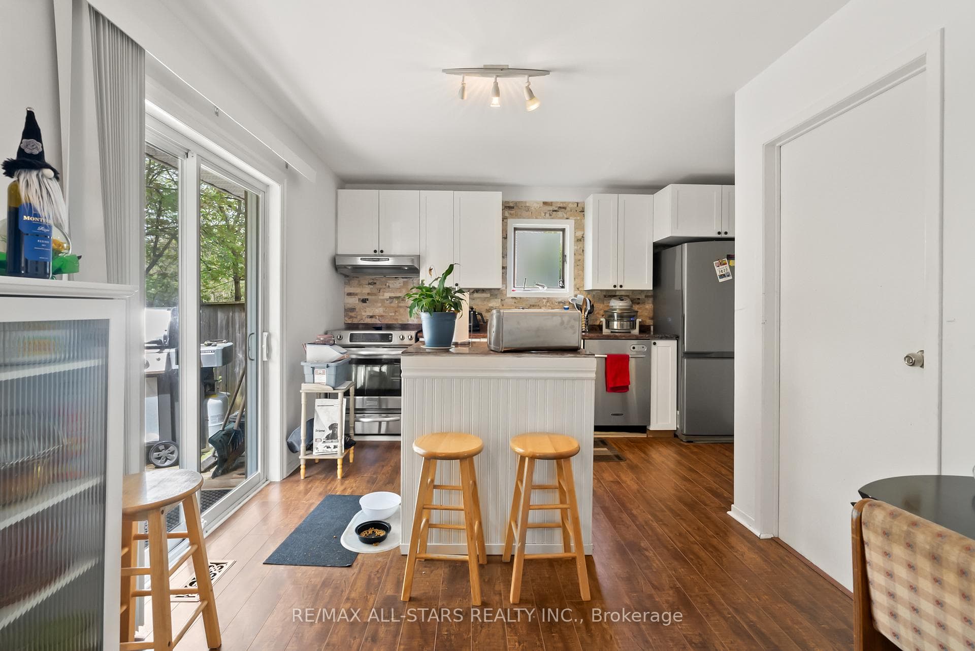 Granny Flat Kitchen