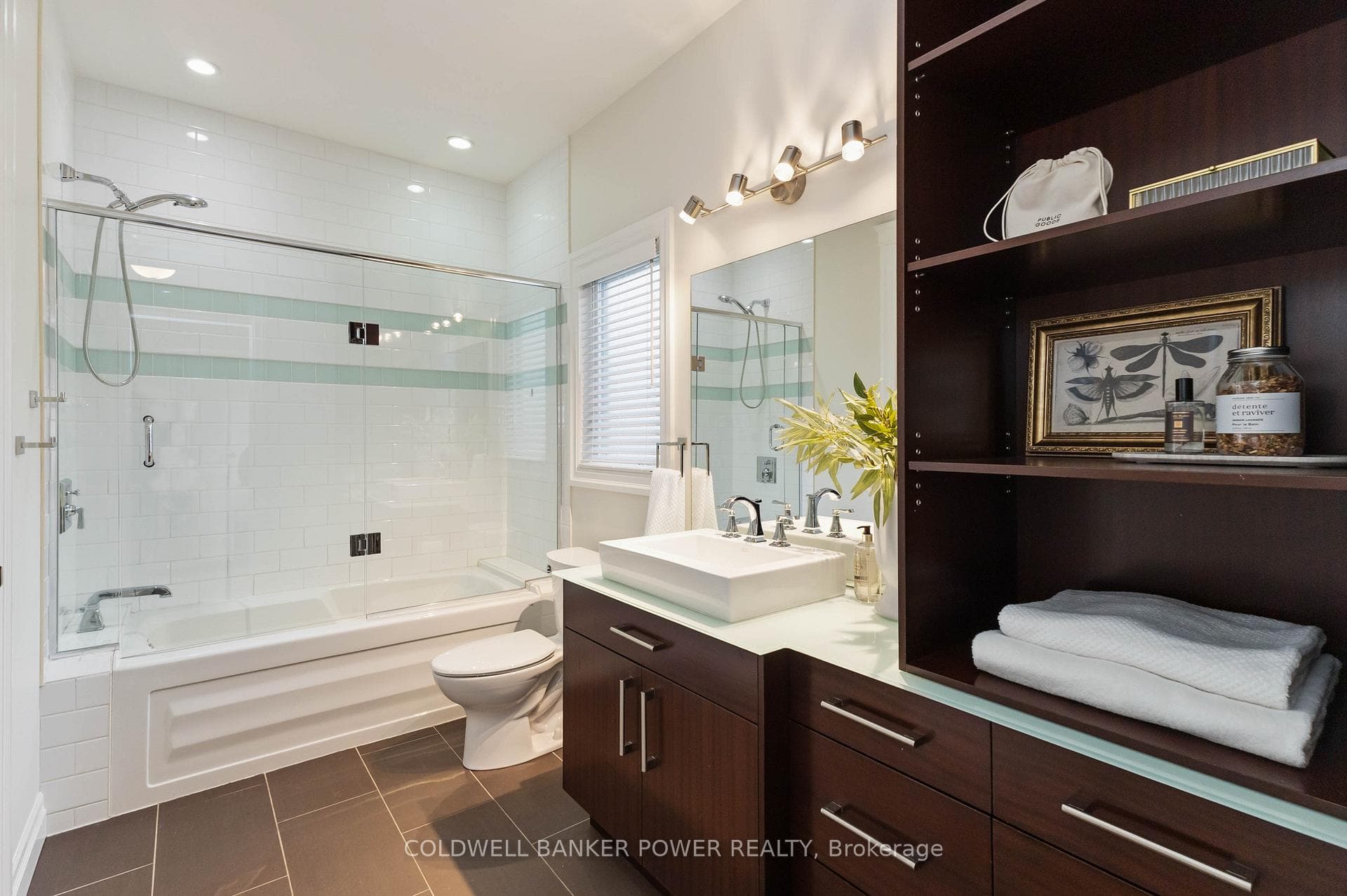 1376 Shore Road photo 20