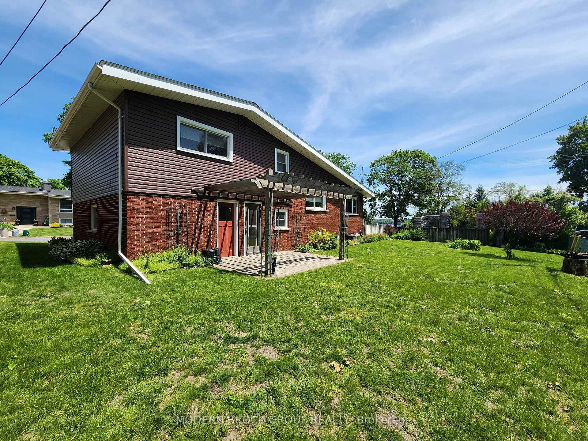 2 Woodlawn Place photo 6
