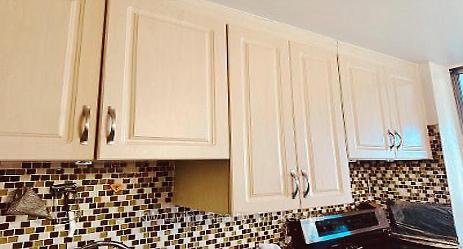 715 Don Mills Road Unit 1604 photo 6