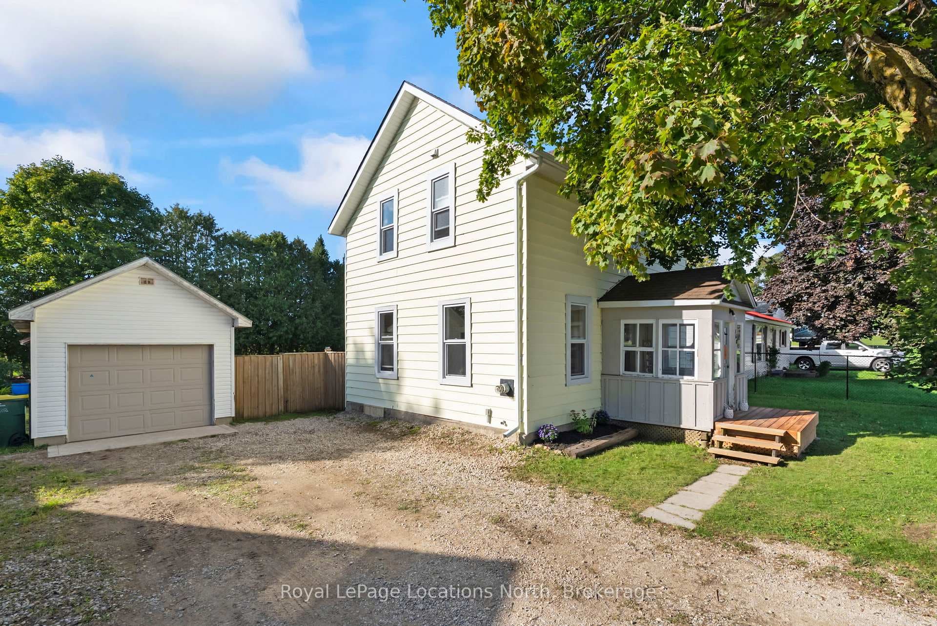 168 Isla Street photo 4