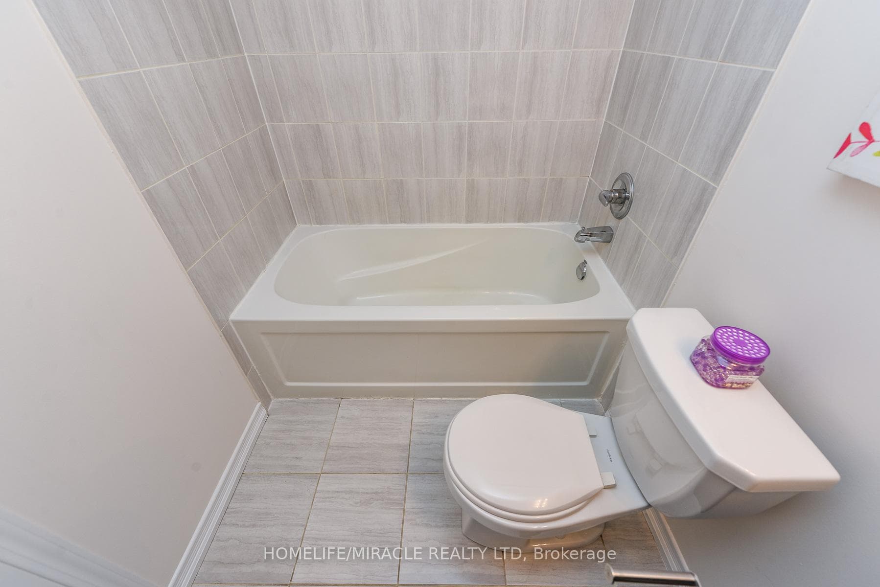 32 Fieldway Road Unit 122 photo 27