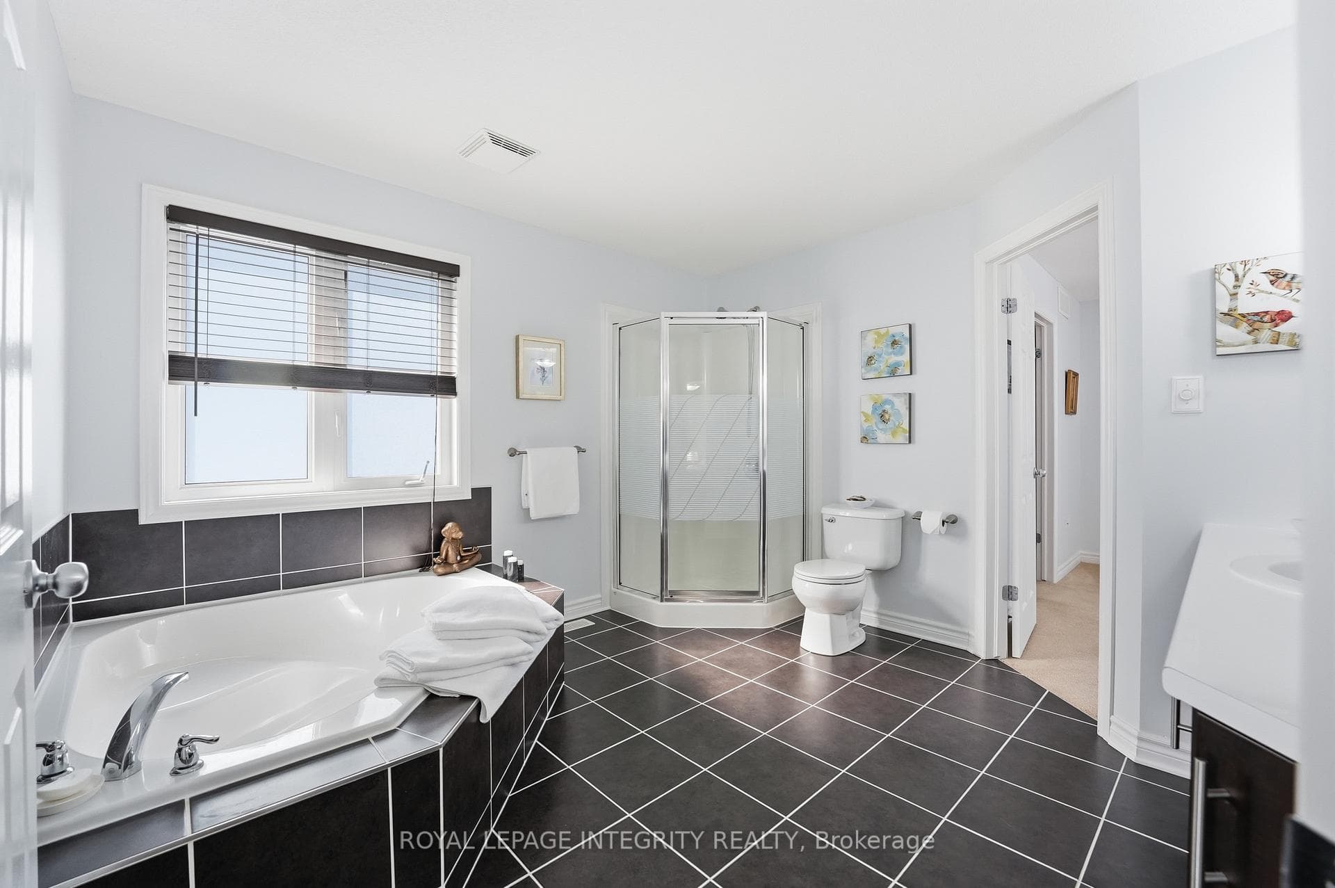 317 Mercury Street photo 28