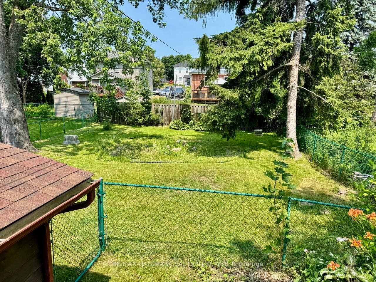 232 Munroe Avenue photo 3