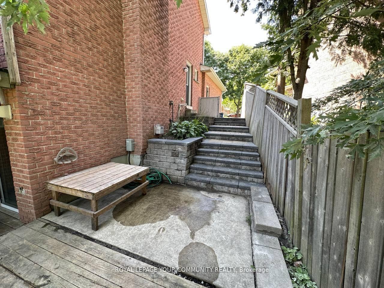 8 Mendys Forest Crescent photo 22