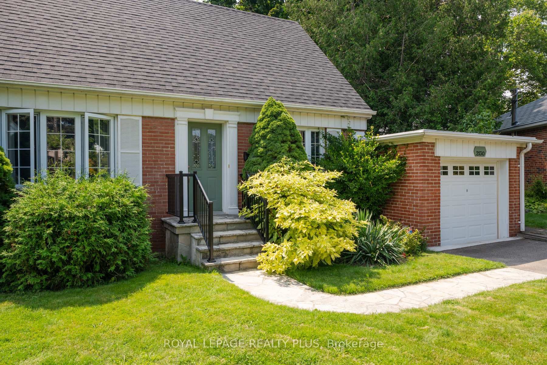 2130 Harvest Drive photo 2