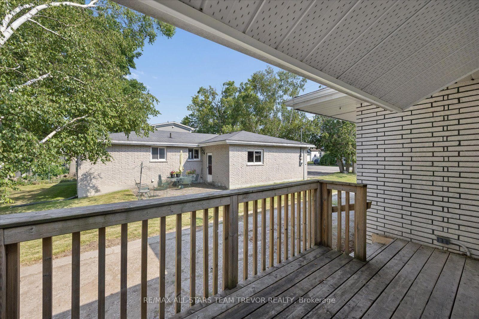 280 Bay Street photo 35