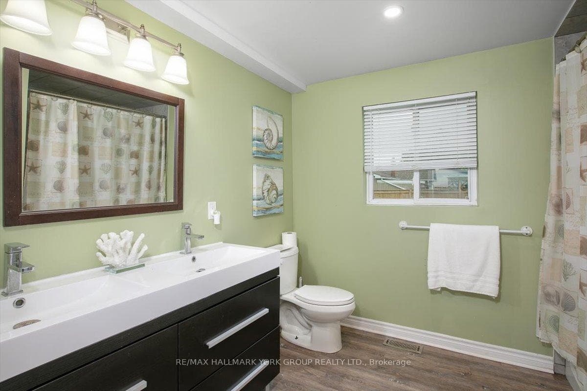 21 Lakeshore Road photo 21