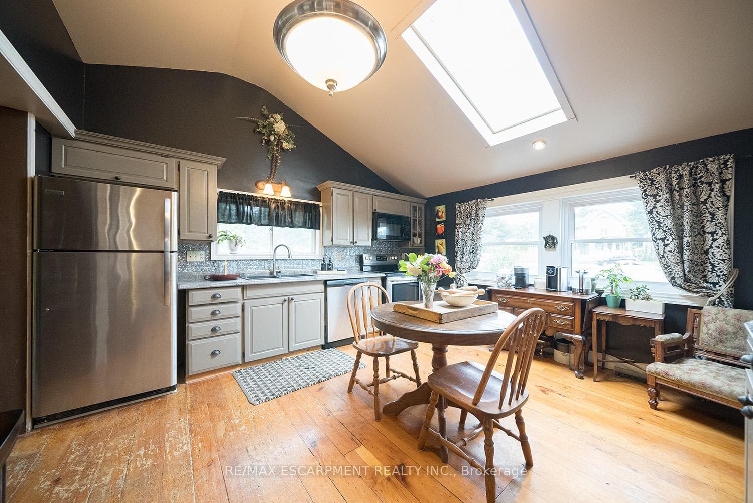 62 William Street photo 18