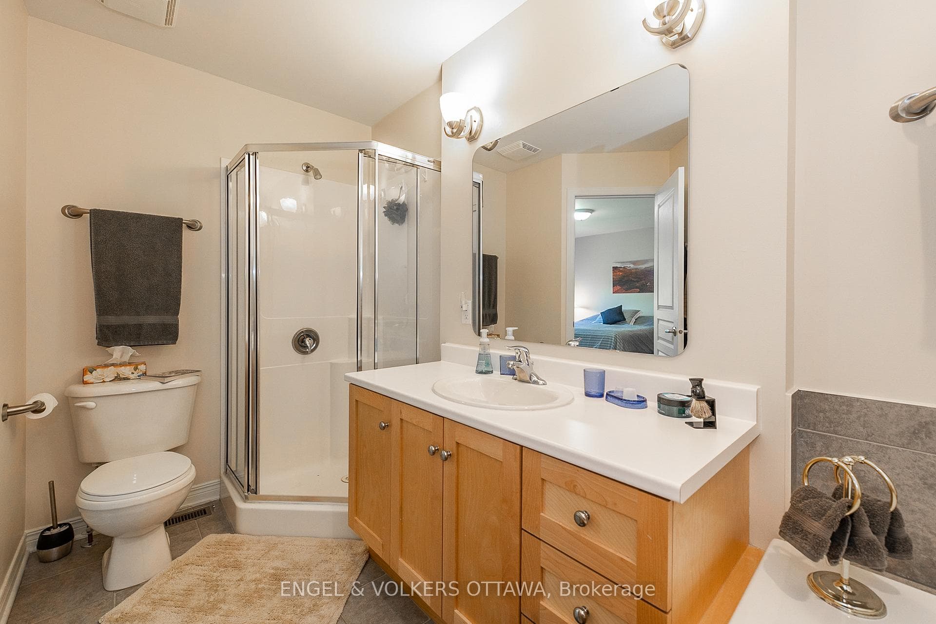 210 West Village Private photo 35