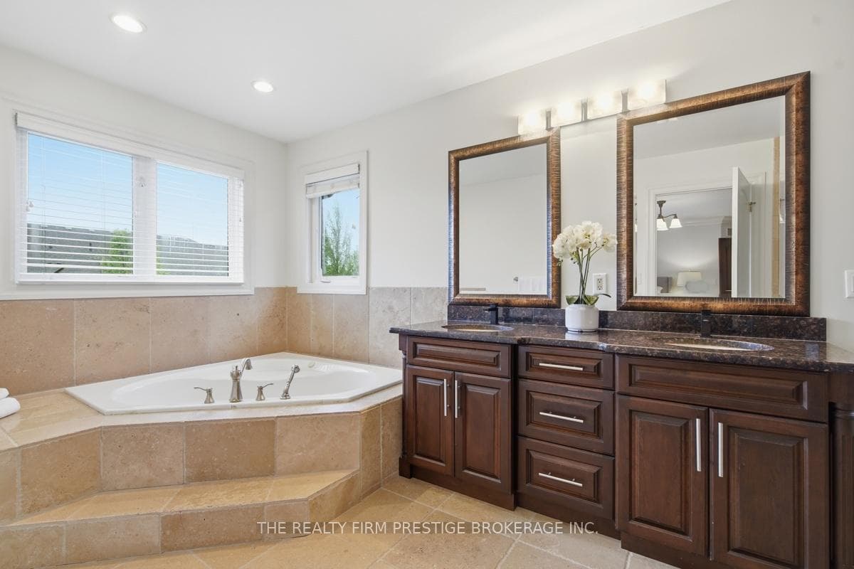 2051 Westpoint Heights photo 26