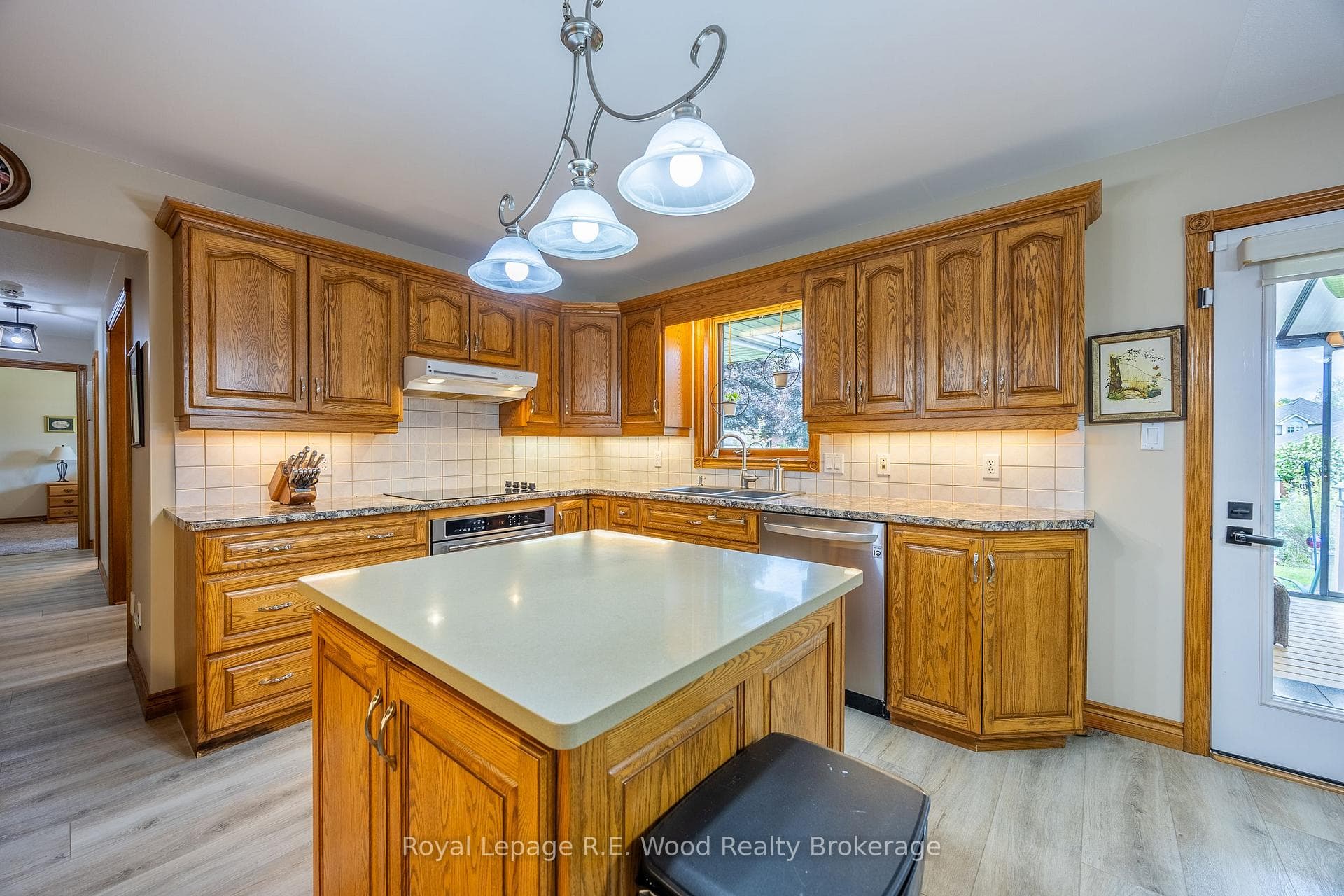 85 Parkwood Drive photo 20