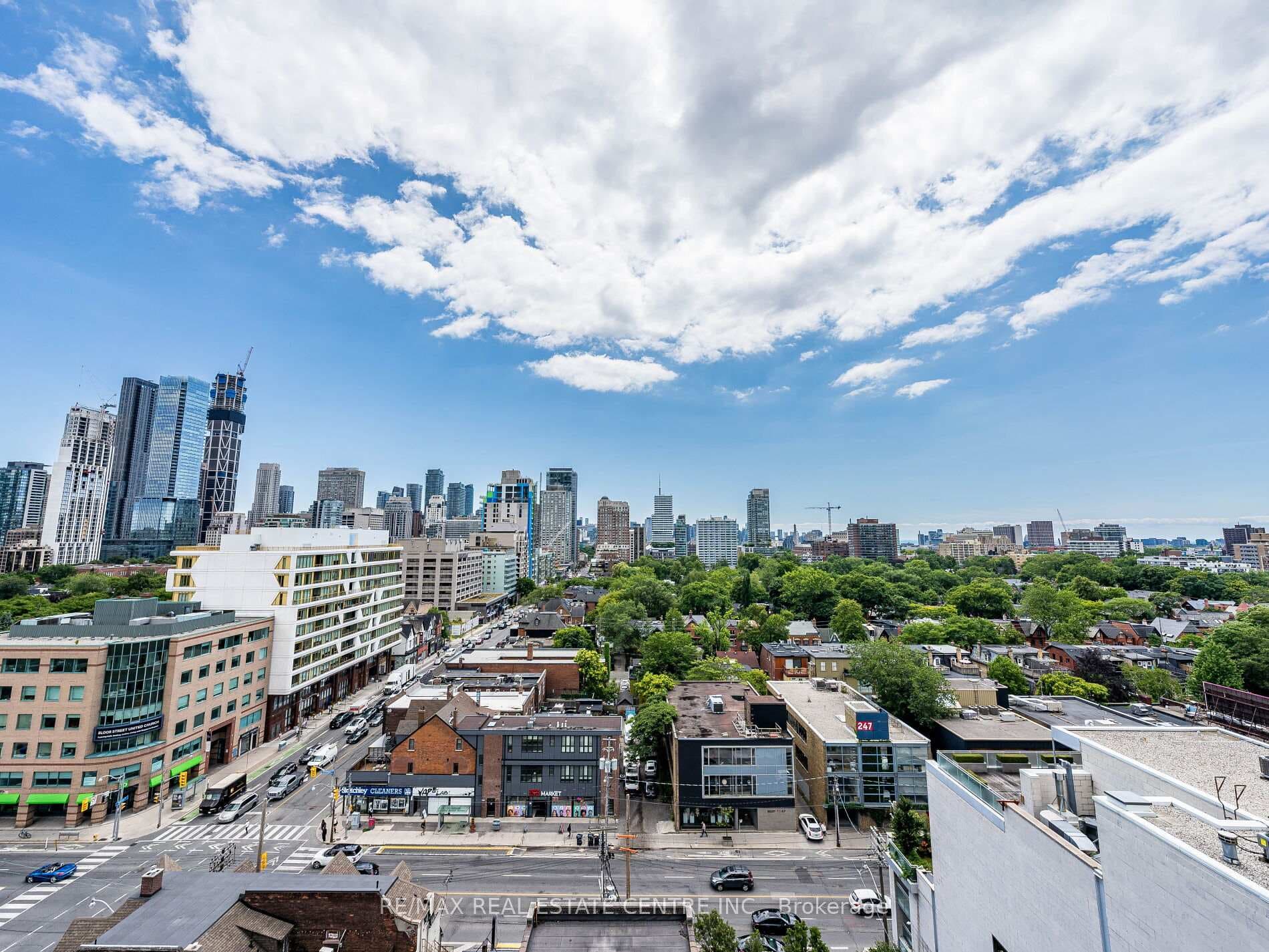 170 Avenue Road Unit 1203 photo 30