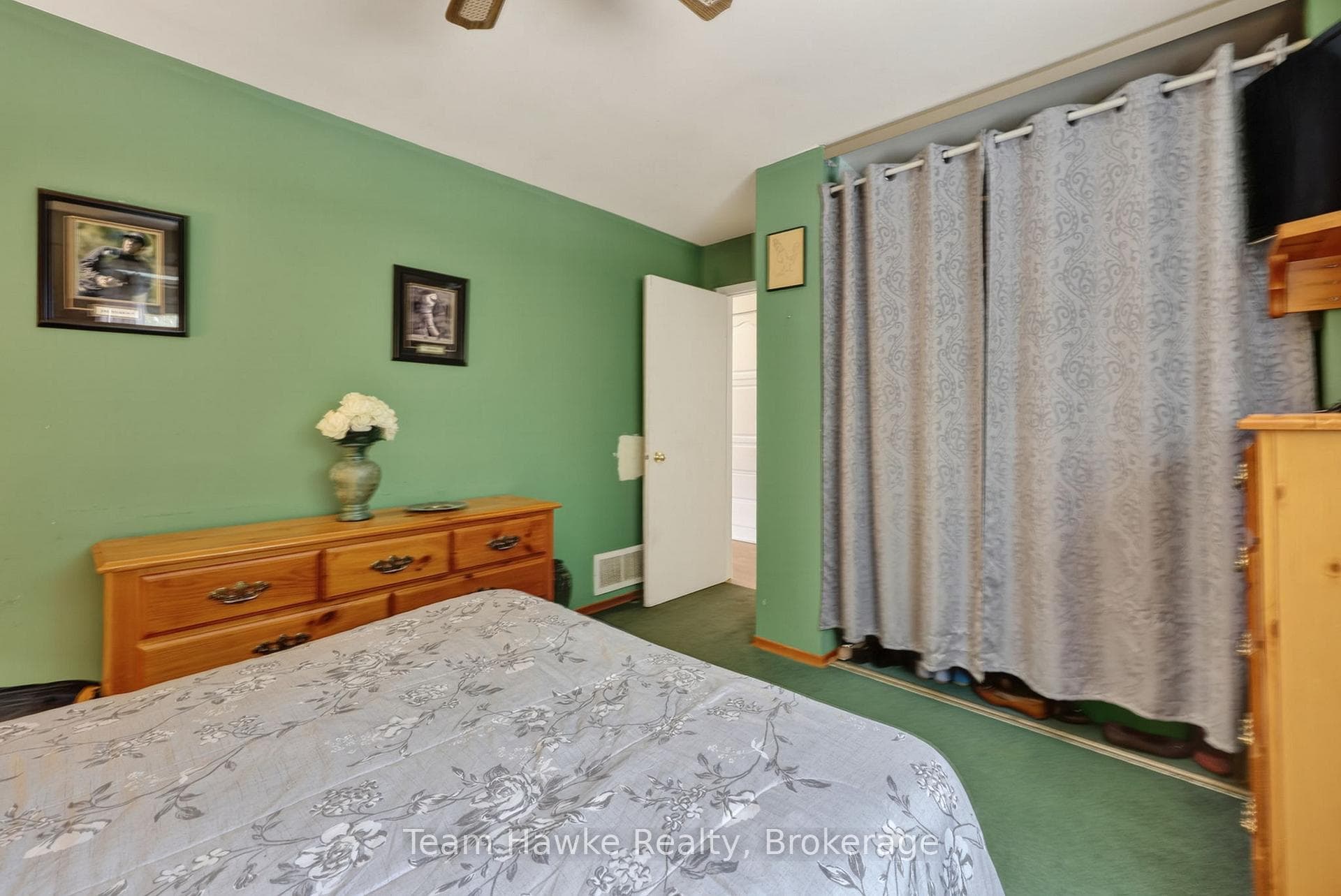 575 Simcoe Avenue photo 18