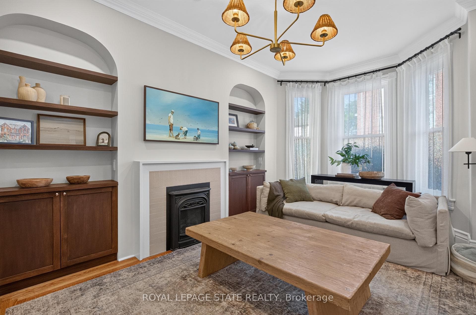 135 Catharine Street photo 8