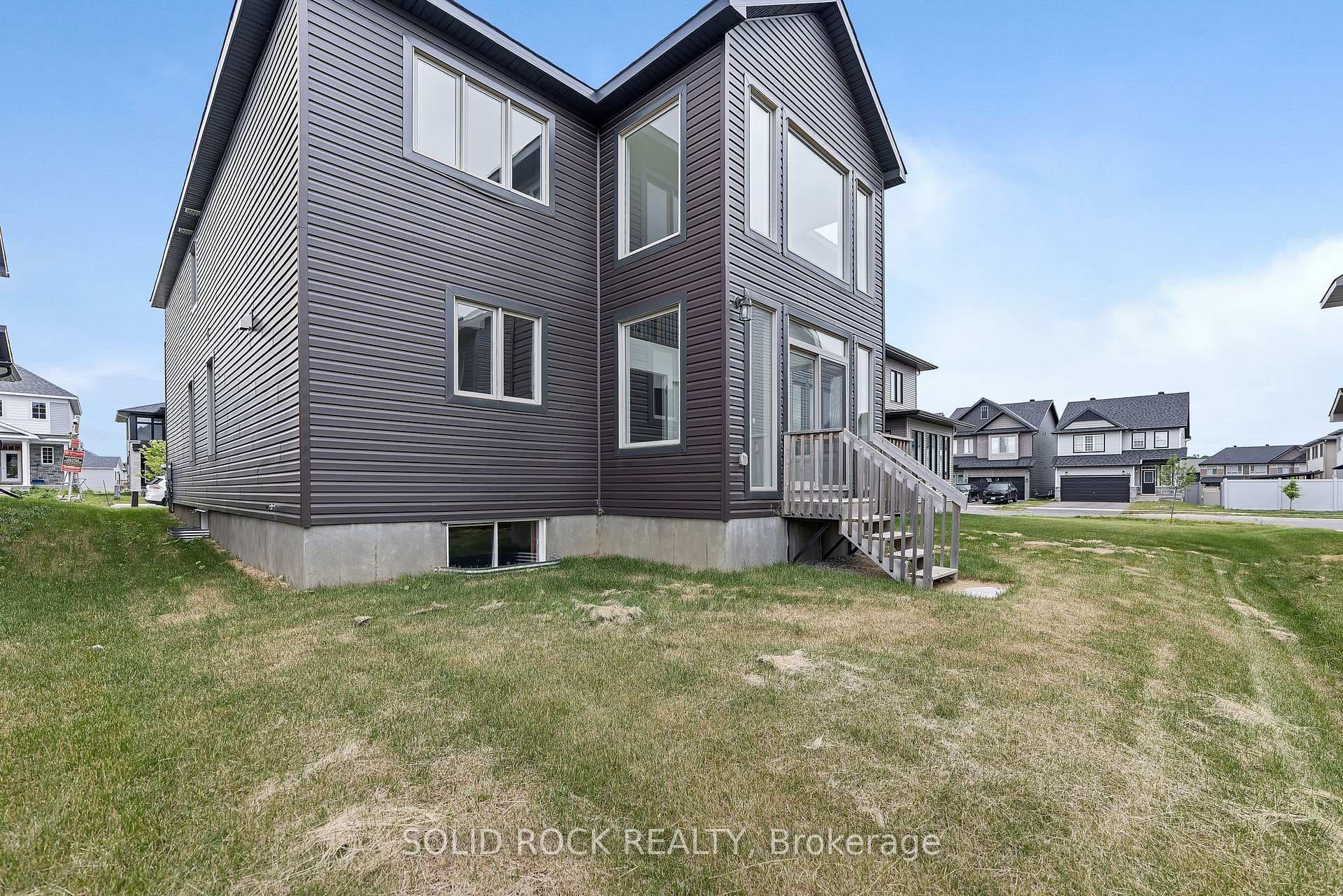 92 Esban Drive photo 46