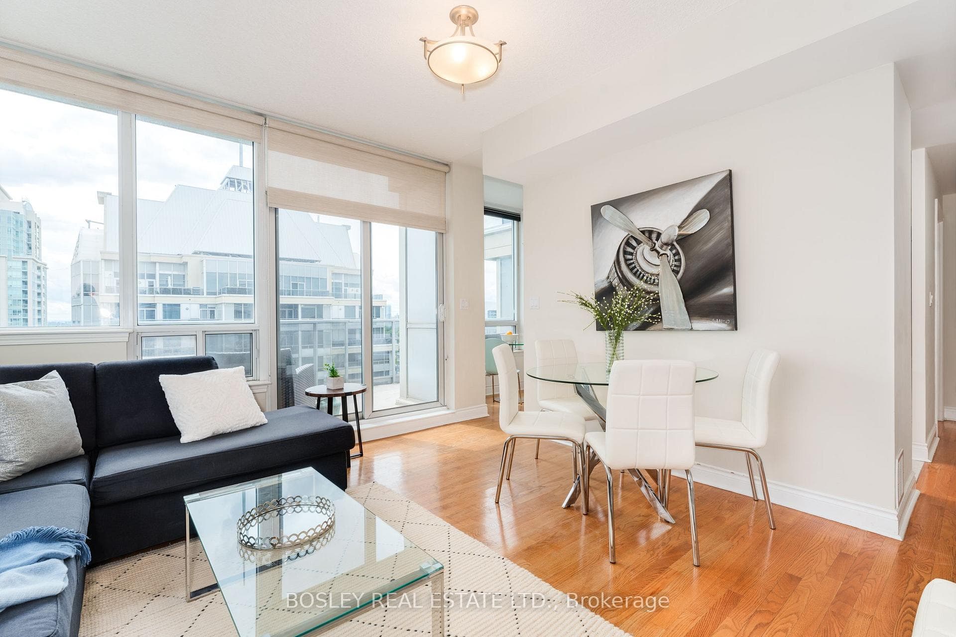 8 Rean Drive Unit 2009 photo 4