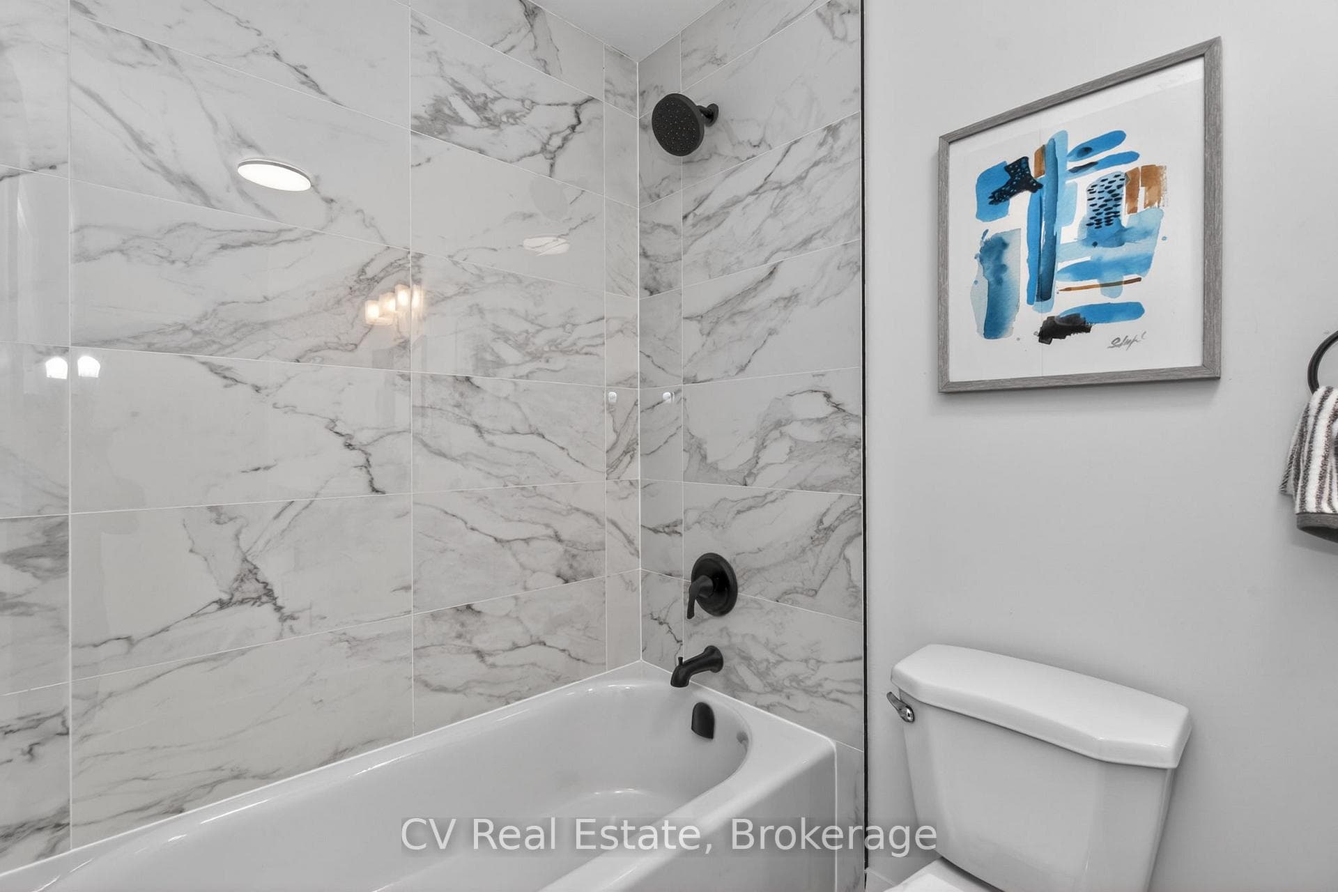 204 Lynn Street photo 23