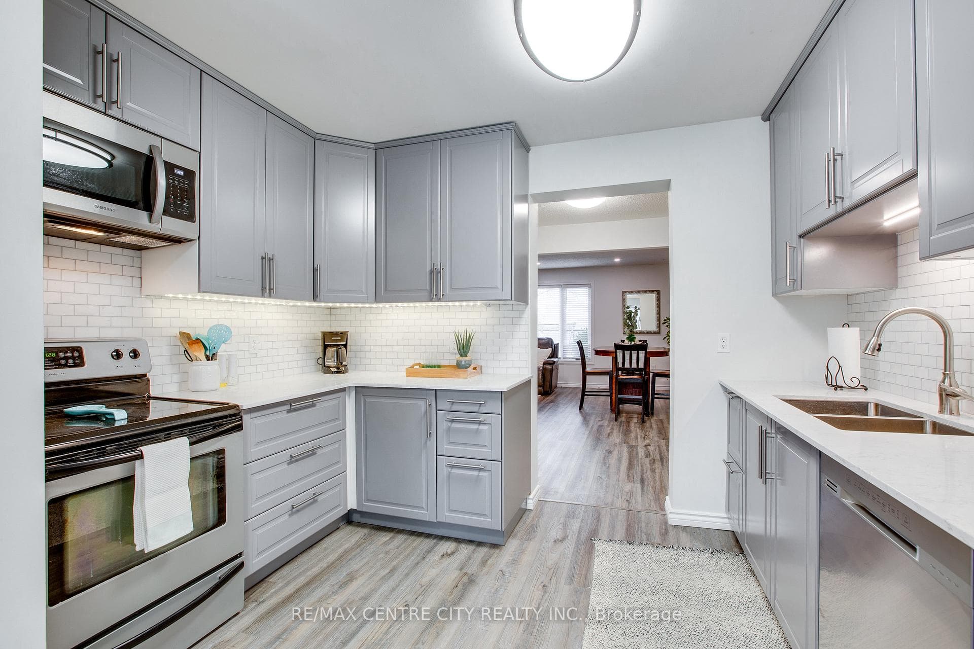 497 Admiral Drive photo 8