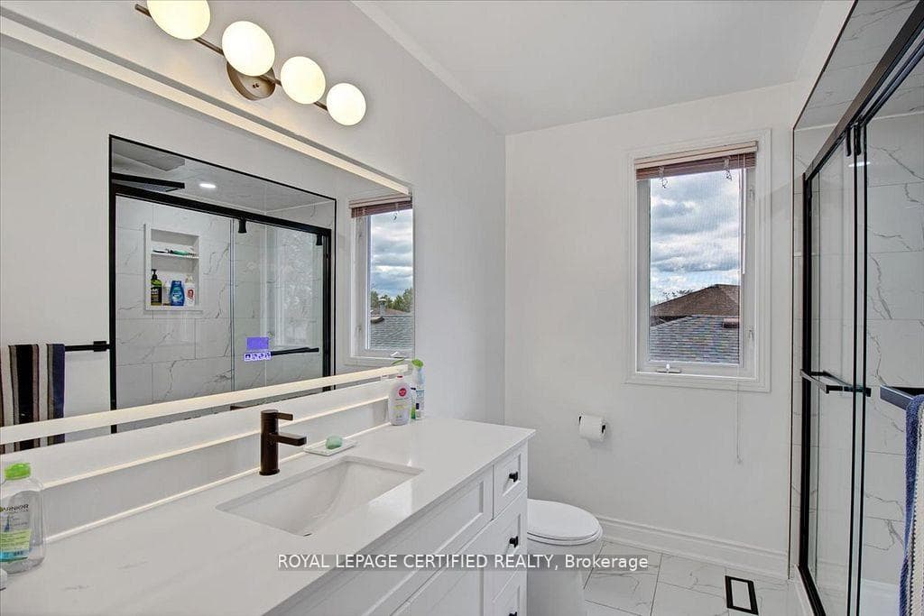 35 Trenholme Crescent photo 20