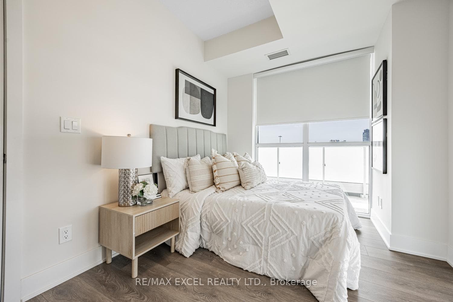 188 Fairview Mall Drive Unit 729 photo 11