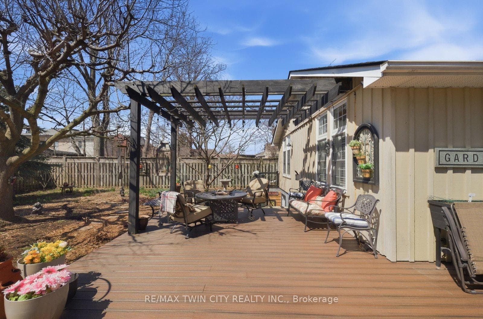 108 William Street photo 40