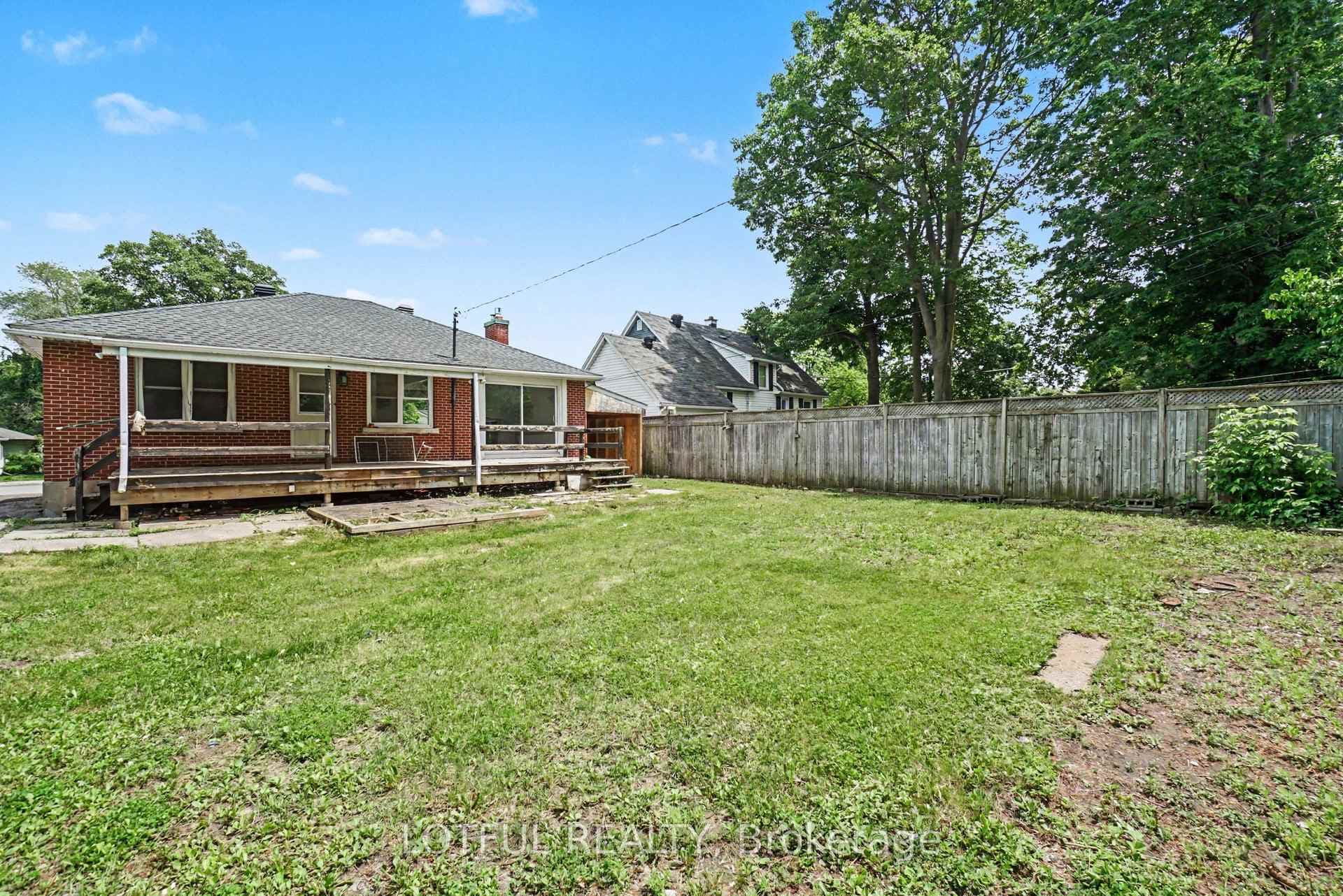 832 Rex Avenue photo 26