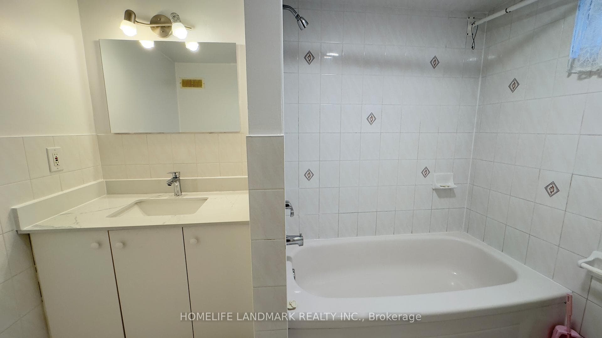 35 Lambeth Square photo 8