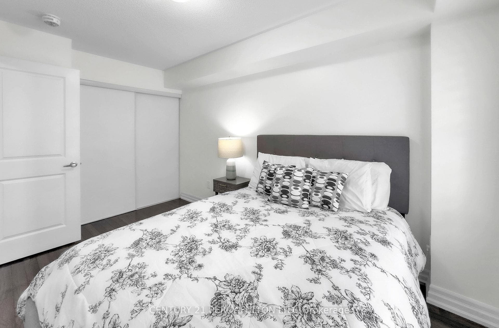 4 Graywardine Lane photo 32