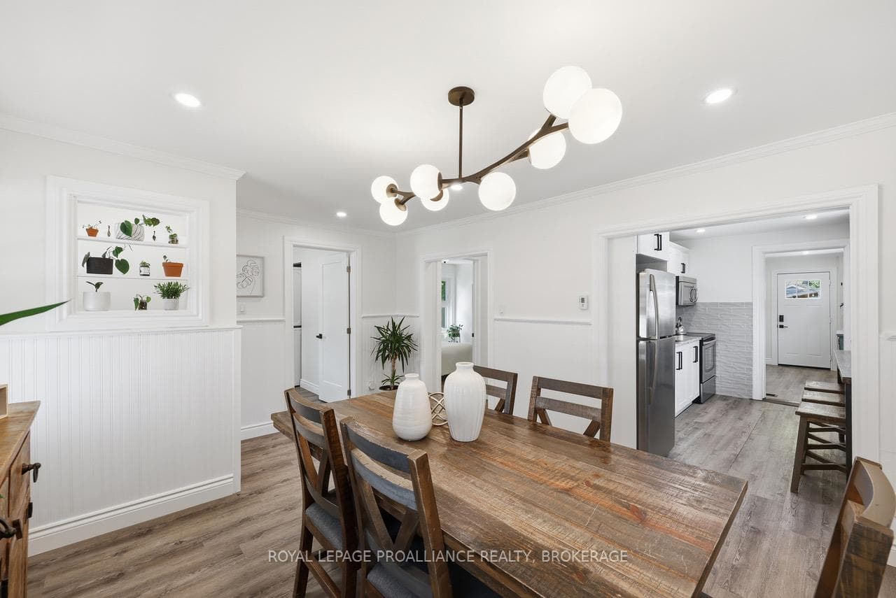 98 Carleton Street photo 5