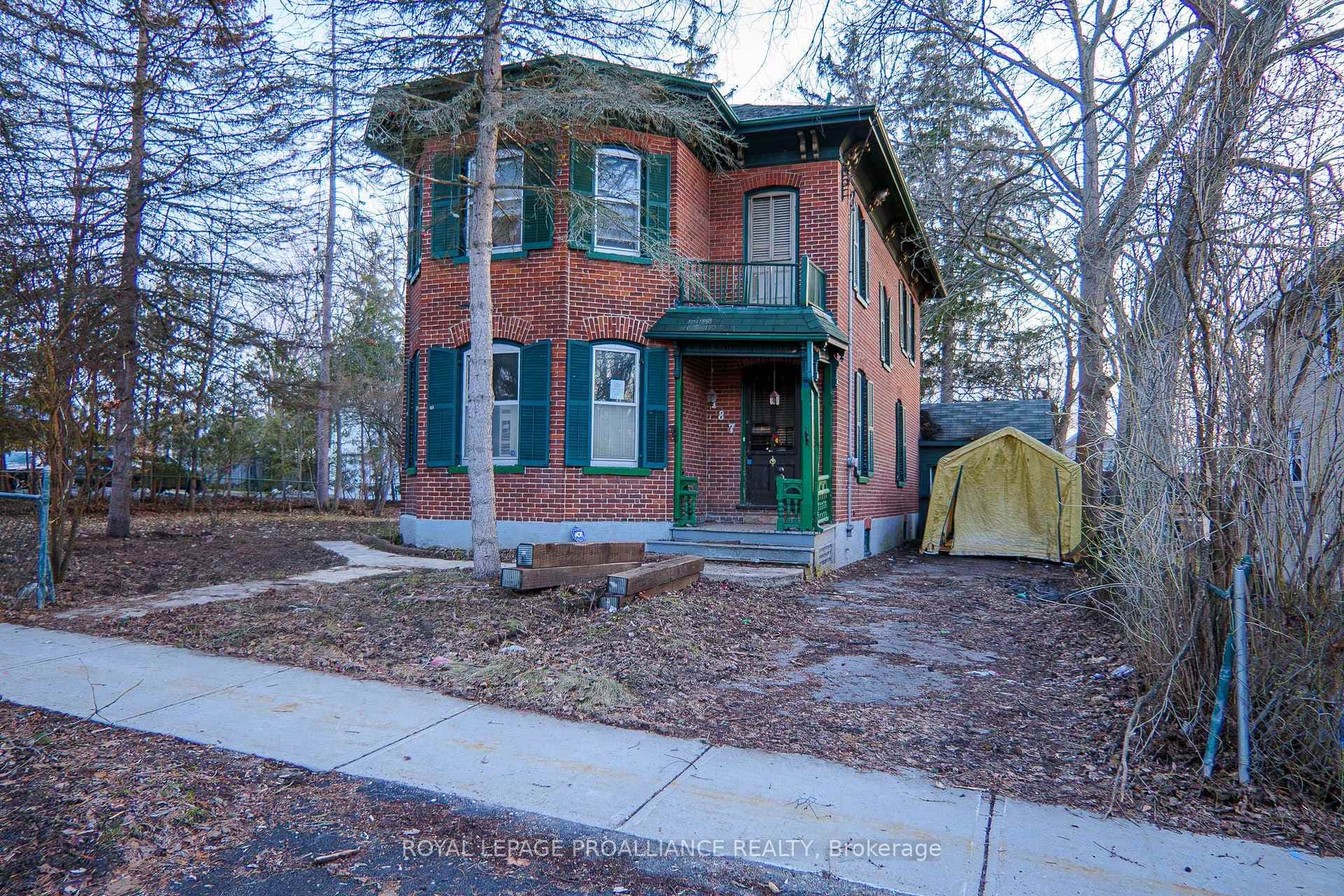 187 St George Street photo 2
