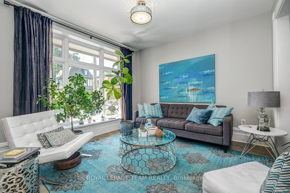15 FOURTH Avenue photo 5