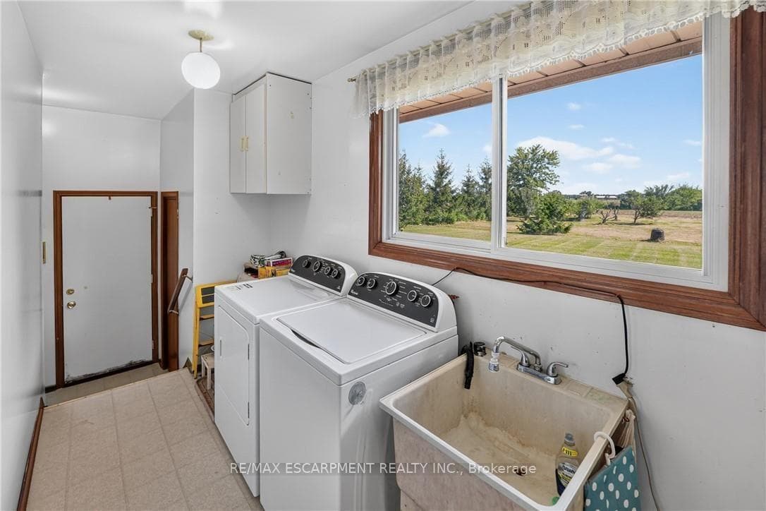 7205 Highway 3 N/A photo 21