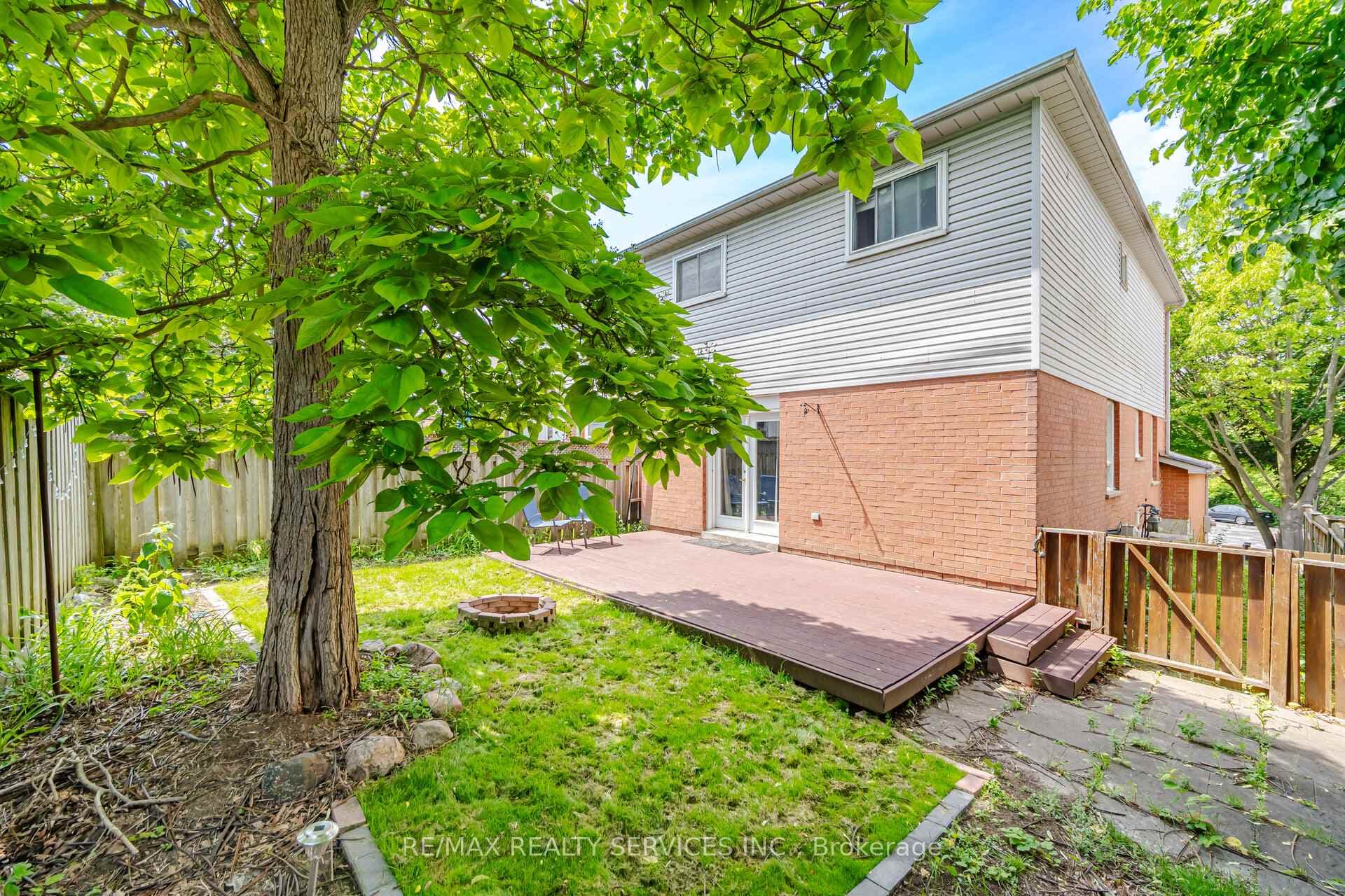 15 Climie Court photo 44