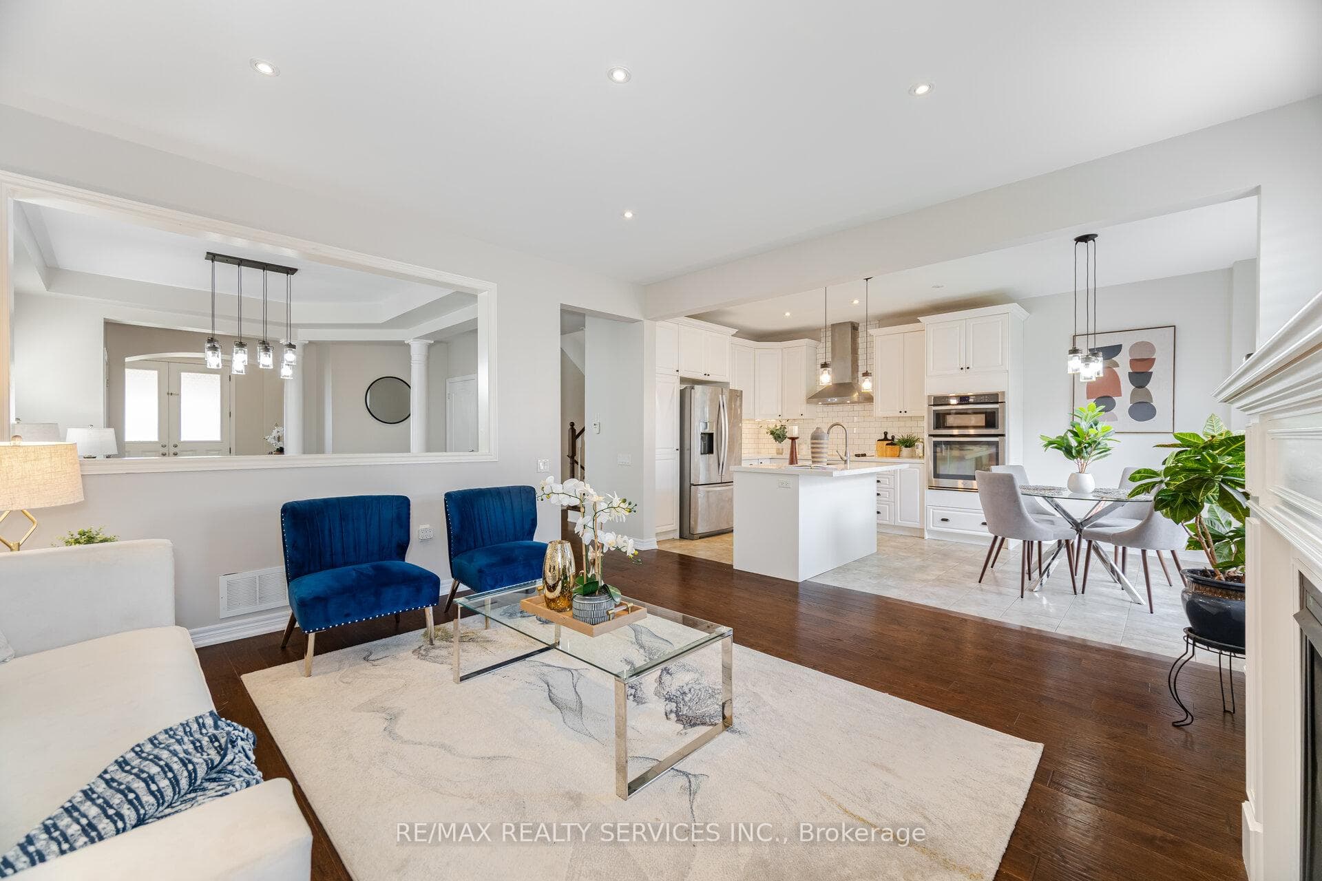9 Meadowcreek Road photo 14