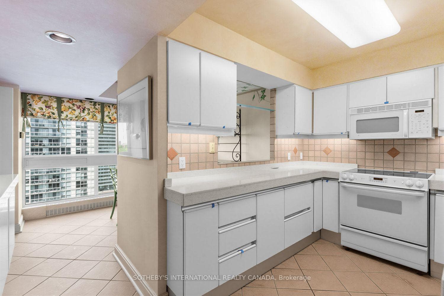 63 St Clair Avenue Unit 1801 photo 12
